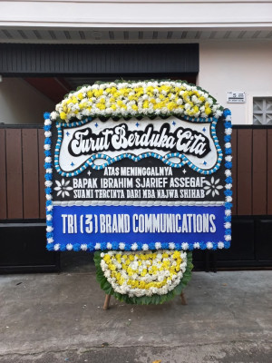 Papan Bunga Duka di Babakan Pasar